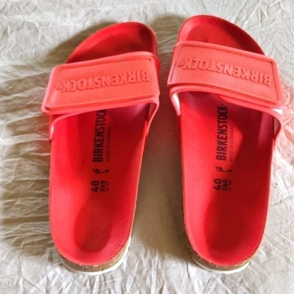 Ladies Designer Shoes by Birkenstock Tema Coral Slides - Picture 1 of 10